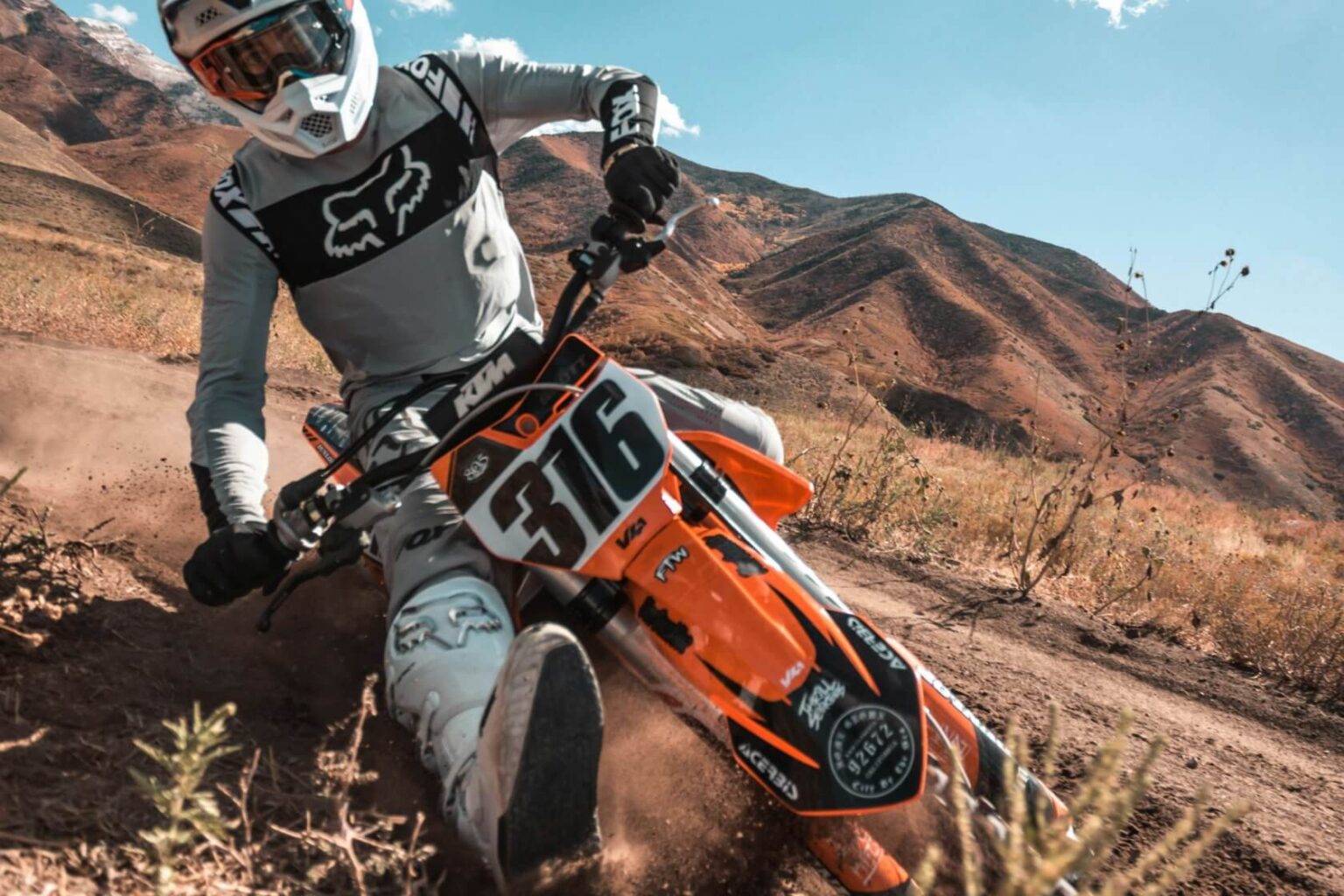 Motocross & Enduro Action Cam Setup Motocross & Enduro Action Cam Setup - Trackridez